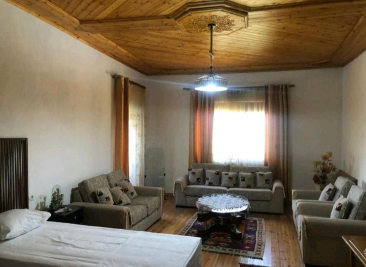Miziriguesthouse Gjirokaster Exterior photo