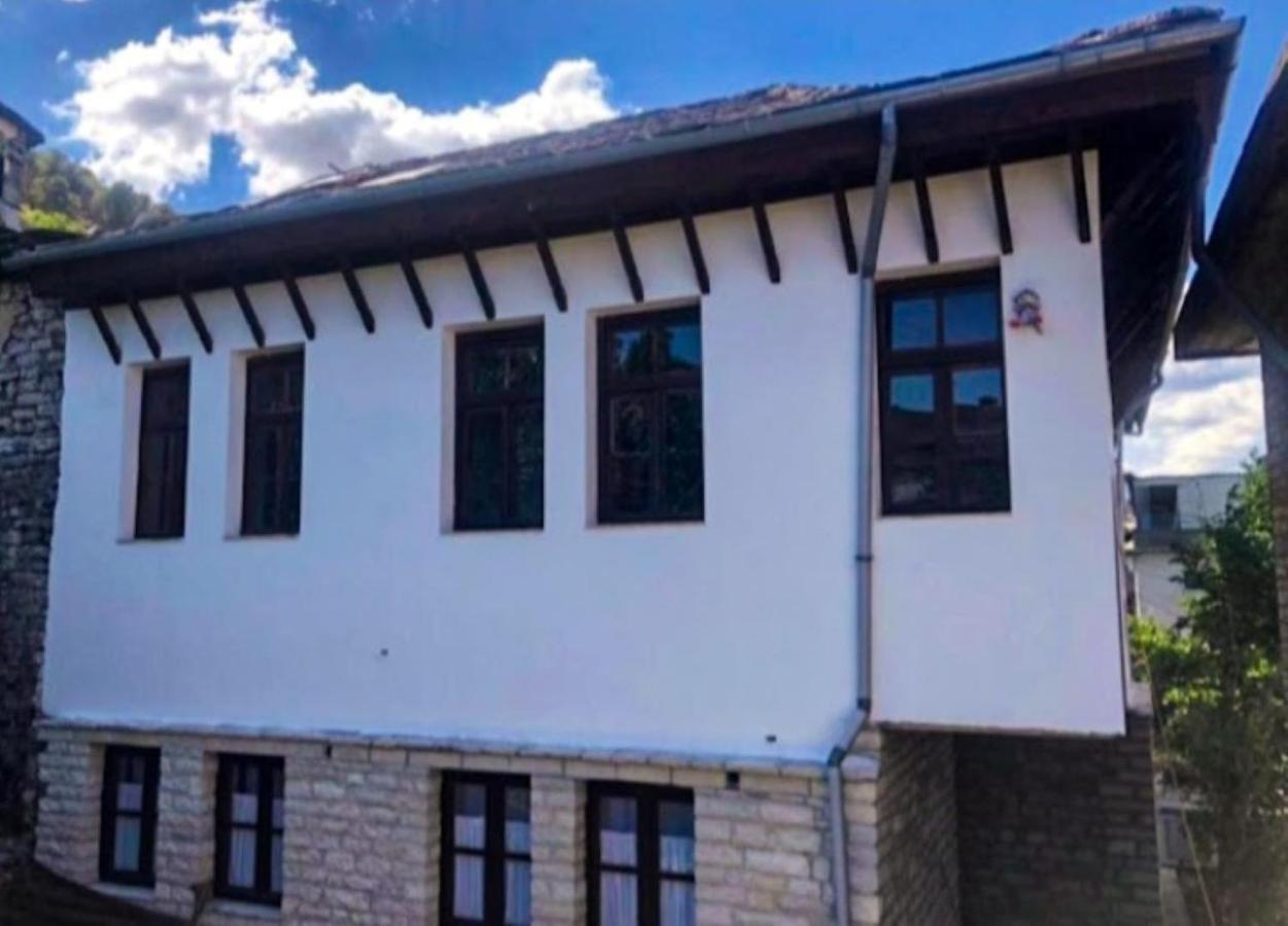 Miziriguesthouse Gjirokaster Exterior photo